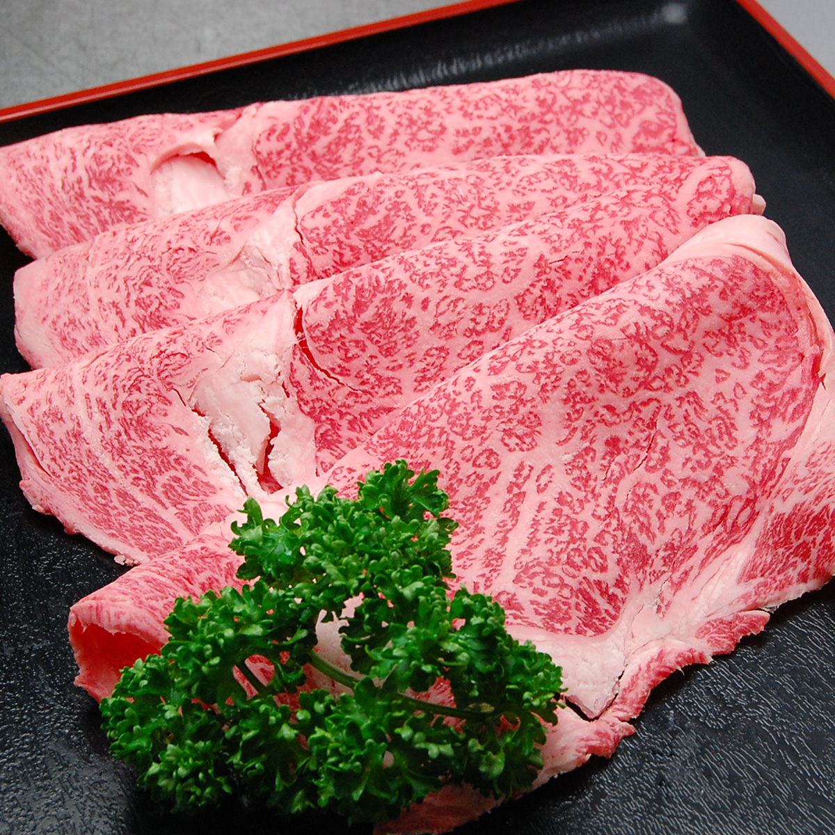 【送料無料】米沢牛ロース【すき焼き用】  500g（3～4人前）　【冷蔵便】